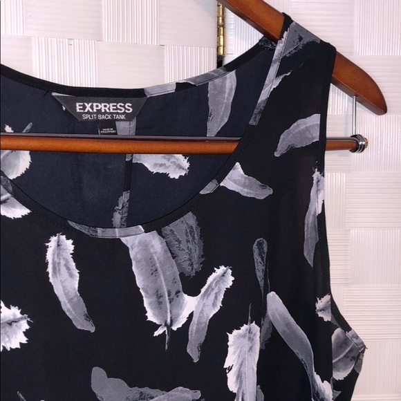 Split Back Tank - Picture 4 of 4